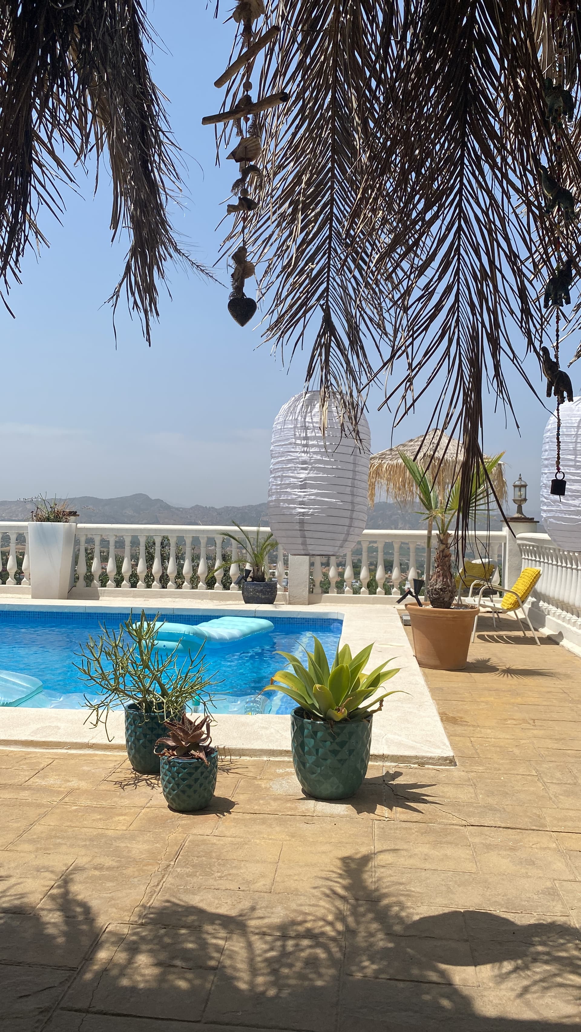 Casa la Sorpresa poolside terrace